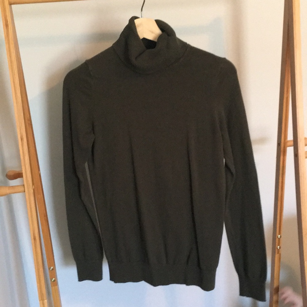 Hunter green turtleneck